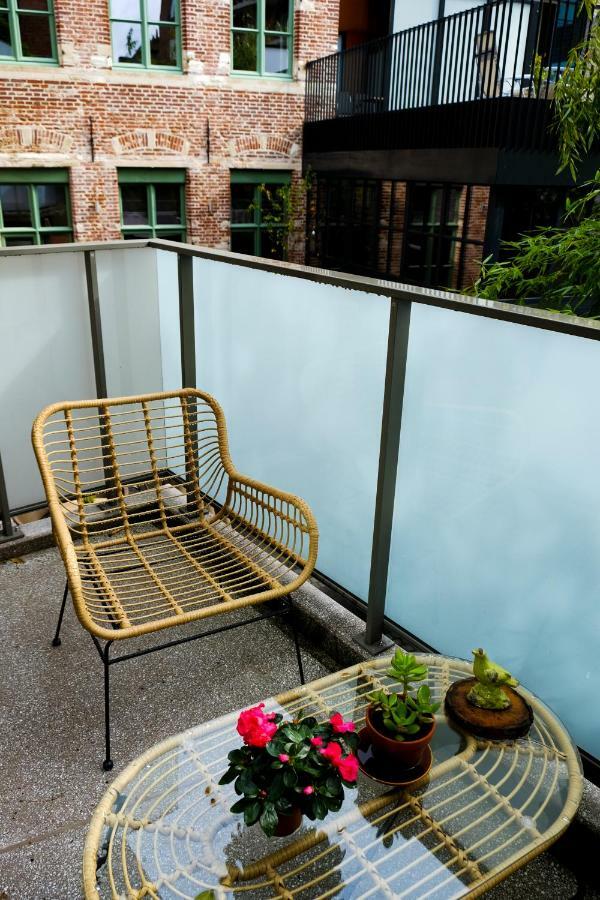 Modern Appartment In The Heart Of เกนต์ ภายนอก รูปภาพ