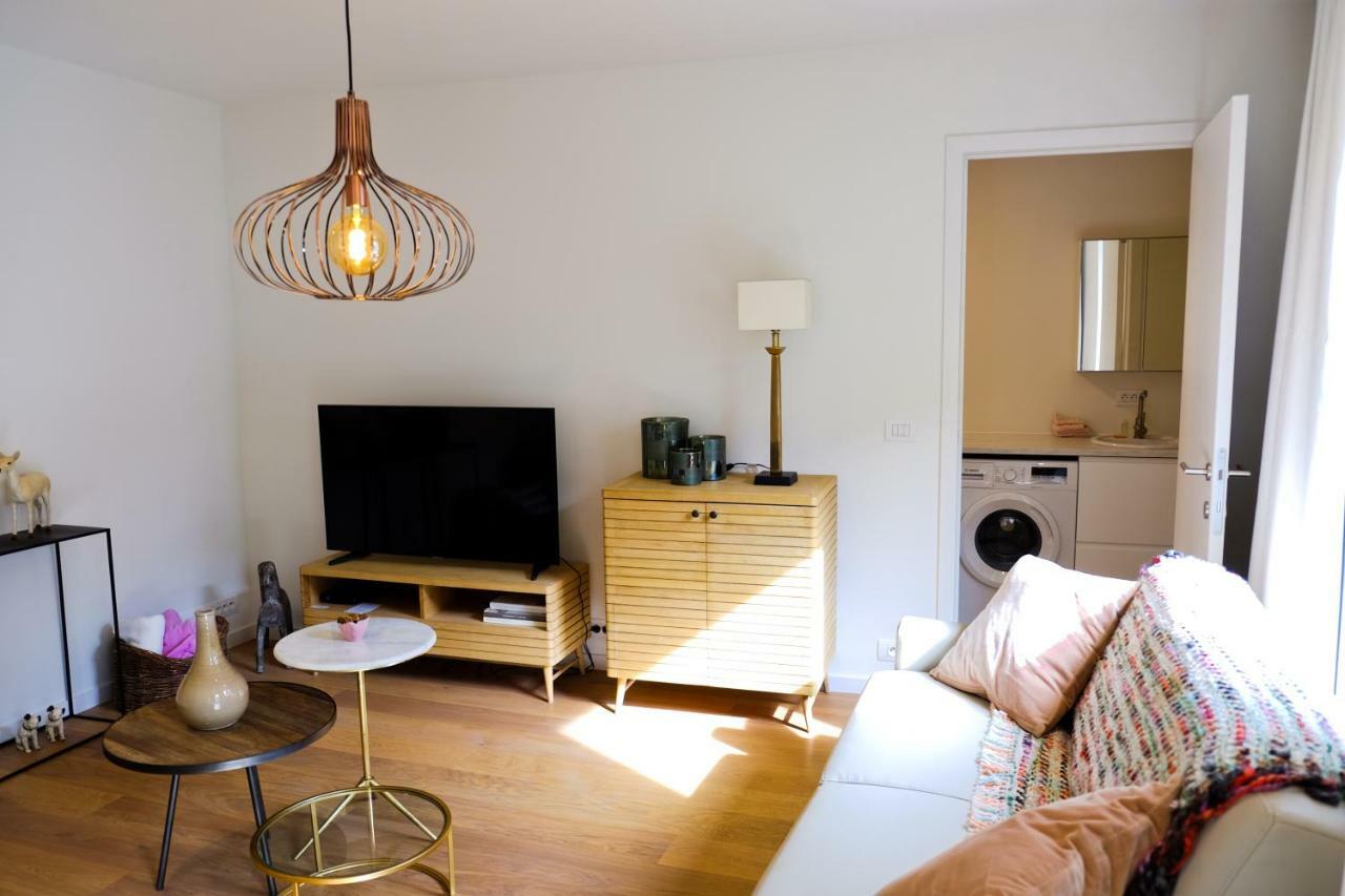 Modern Appartment In The Heart Of เกนต์ ภายนอก รูปภาพ